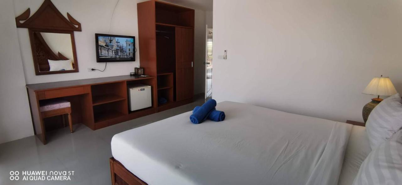 Sure Guesthouse Kamala Beach Extérieur photo