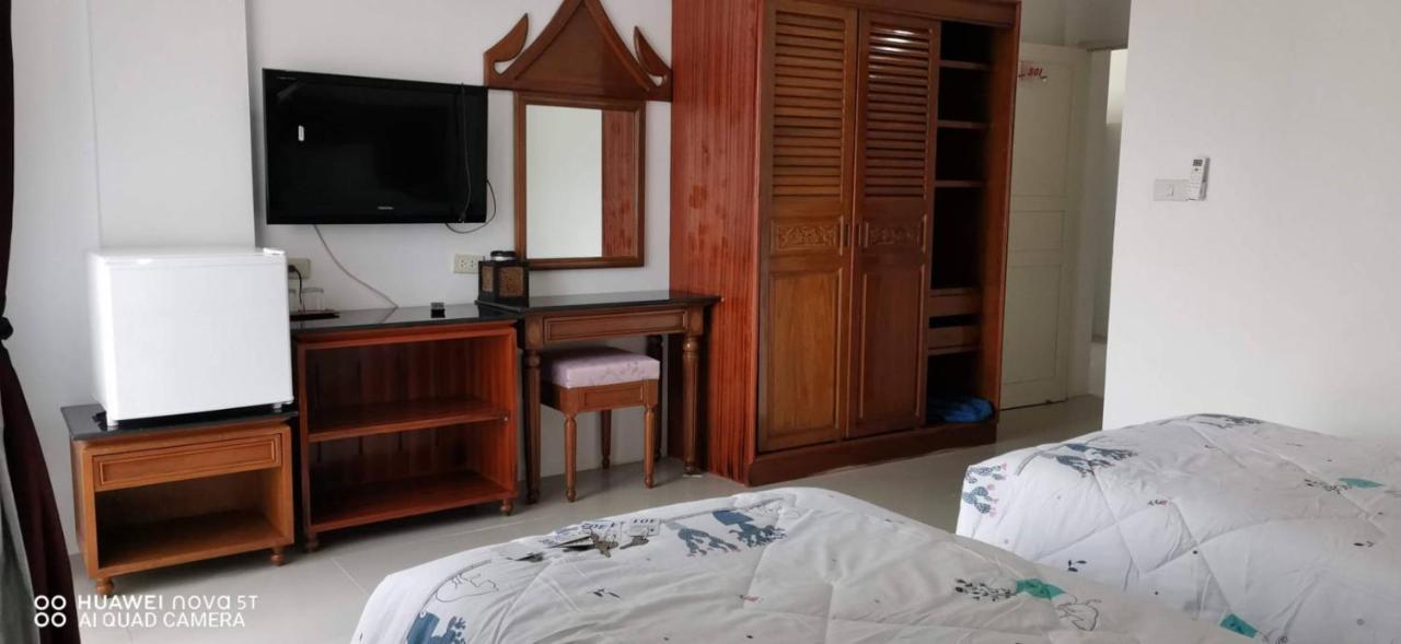 Sure Guesthouse Kamala Beach Extérieur photo