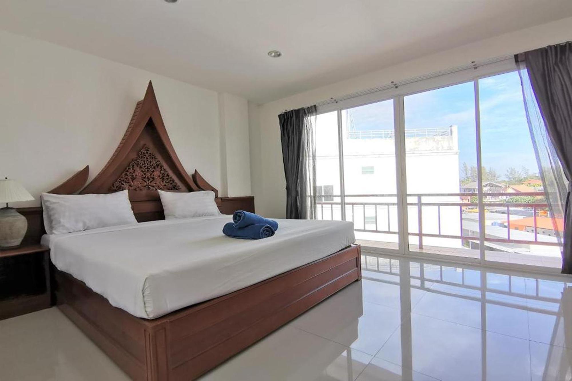 Sure Guesthouse Kamala Beach Extérieur photo